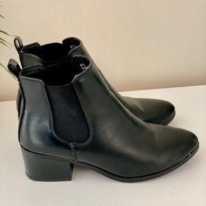 Women's Ellie Chelsea Boots - A New Day™